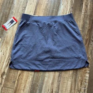 NWT athletic skirt size medium. No flaws. Built in shorts.